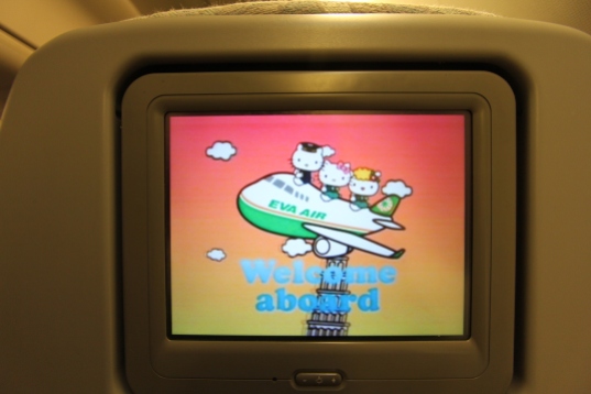 Hello-Kitty-Plane-48