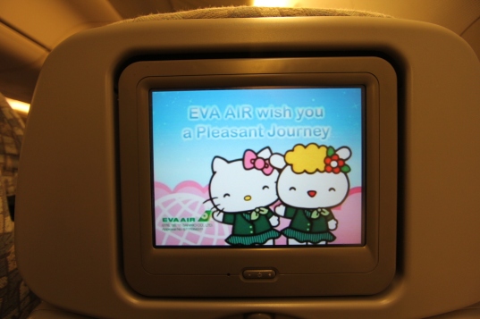 Hello-Kitty-Plane-49
